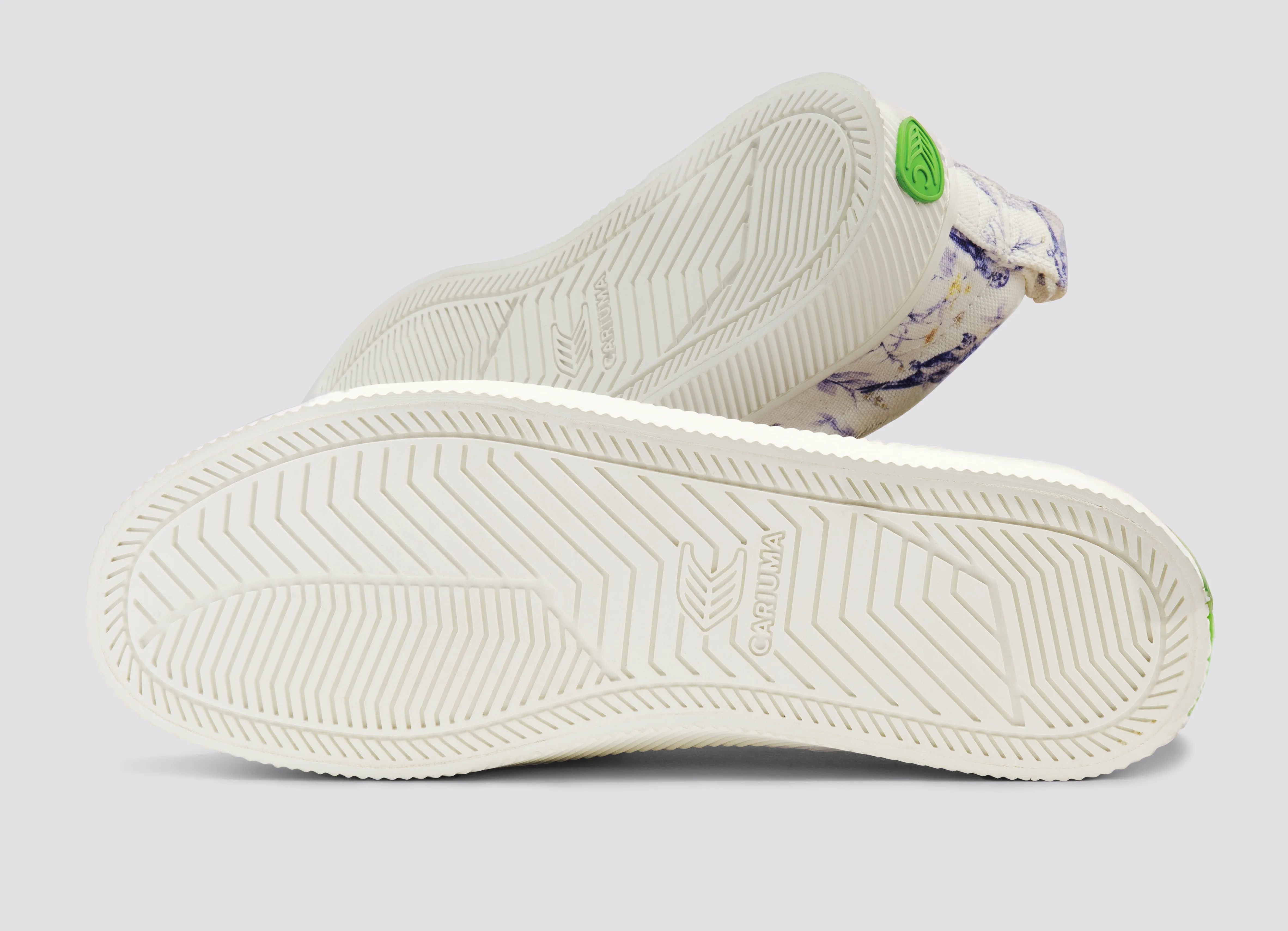 OCA Low White Spectrum Blue Parrot Print Canvas Sneaker - Image 5
